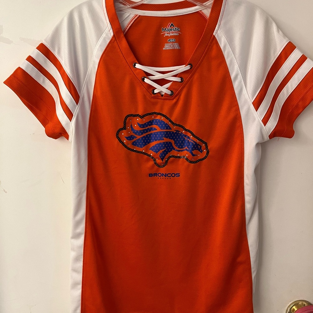 Football Broncos top